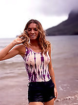 Vintage Babes: Antique Woman